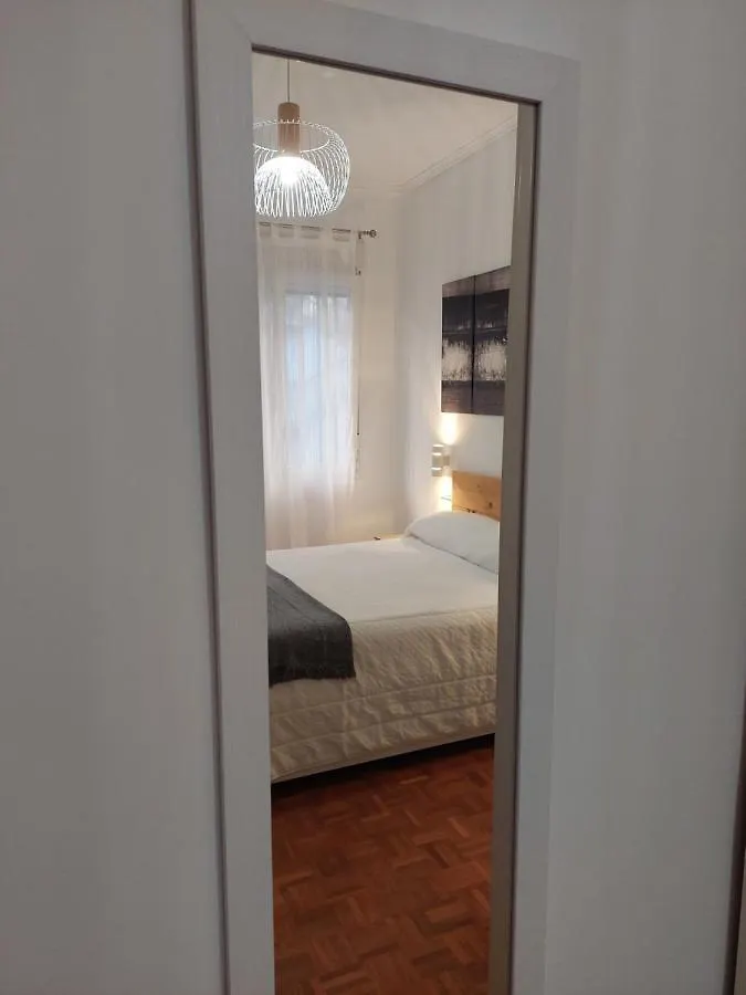 Piso Luminoso, Amplio Y Tranquilo En Casco Viejo Apartment Bilbao 0*,  Spain